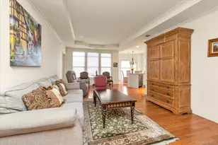 568 Pacing Way, Westbury, NY 11590 - Photo 7