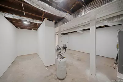 27 Atlantic Drive, Sound Beach, NY 11789 - Photo 21