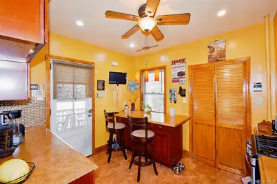 142 Beechwood Avenue, Mount Vernon, NY 10553 - Photo 7