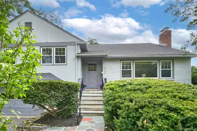 520 Bleeker Avenue, Mamaroneck, NY 10543 - Photo 3