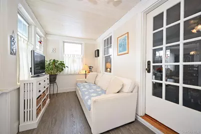 219 Floral Boulevard, Floral Park, NY 11001 - Photo 11