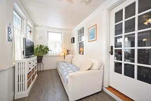 219 Floral Blvd, Floral Park, NY 11001 - Photo 11