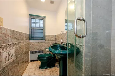 150 Park Avenue, Hicksville, NY 11801 - Photo 13