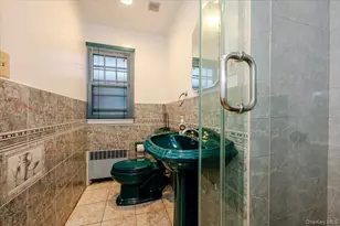 150 Park Ave, Hicksville, NY 11801 - Photo 13