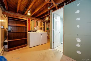 150 Park Ave, Hicksville, NY 11801 - Photo 17