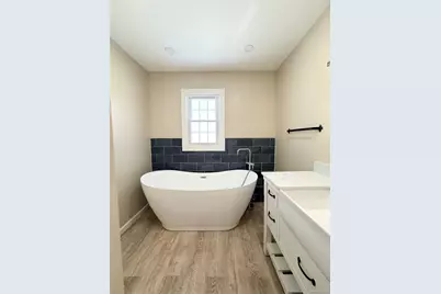 18 Park Hill Drive, New Windsor, NY 12553 - Photo 9