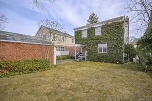 58-18 213th St, Bayside, NY 11364 - Photo 21