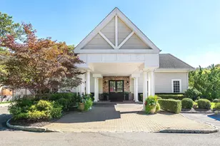 229 Miro Pl, Port Washington, NY 11050 - Photo 29