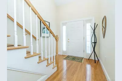 229 Miro Place #422, Port Washington, NY 11050 - Photo 3