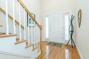 229 Miro Pl, Port Washington, NY 11050 - Photo 3