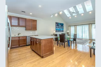 229 Miro Place #422, Port Washington, NY 11050 - Photo 5