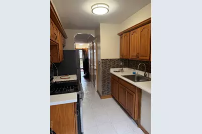 918 E 81st Street, Brooklyn, NY 11236 - Photo 3