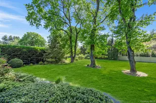2 Yukon Dr, Woodbury, NY 11797 - Photo 29