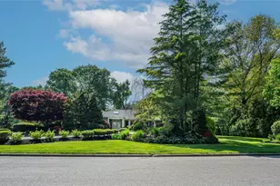 2 Yukon Dr, Woodbury, NY 11797 - Photo 33