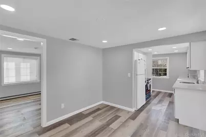 81 Oakside Road, Smithtown, NY 11787 - Photo 7