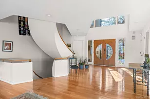 6 Lady Janes Way, Northport, NY 11768 - Photo 5