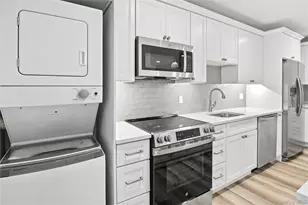 71 W Main St, Oyster Bay, NY 11771 - Photo 3