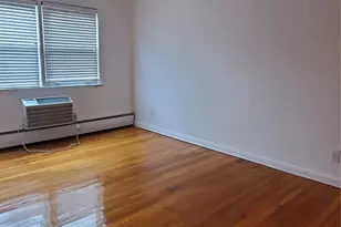 60-46 69th Pl, Maspeth, NY 11378 - Photo 9