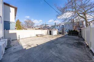 2225 E 21st St, Brooklyn, NY 11229 - Photo 35