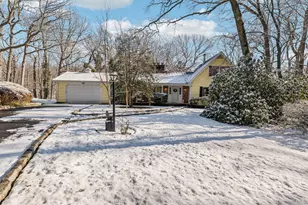 11 Lodge Ln, Port Jefferson, NY 11777 - Photo 3