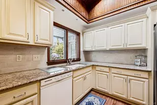 11 Lodge Ln, Port Jefferson, NY 11777 - Photo 23