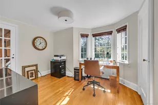96 Quaker Ridge Rd, Manhasset, NY 11030 - Photo 17