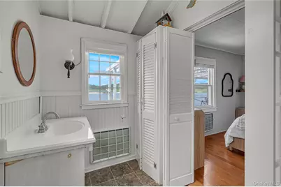 286 Towd Point Road, Southampton, NY 11968 - Photo 23