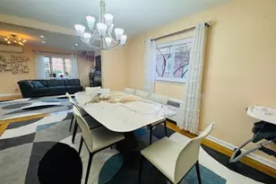 186-22 Avon Rd, Jamaica, NY 11432 - Photo 7