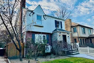 186-22 Avon Rd, Jamaica, NY 11432 - Photo 3