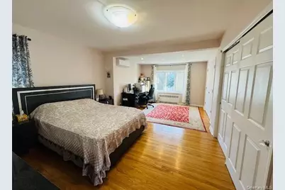 186-22 Avon Road, Jamaica, NY 11432 - Photo 17