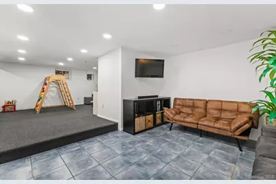 467 Highbrook Avenue, Pelham, NY 10803 - Photo 37