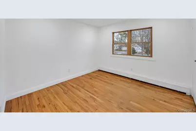 73 Maple Avenue, Shirley, NY 11967 - Photo 23