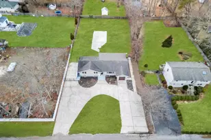 73 Maple Ave, Shirley, NY 11967 - Photo 5