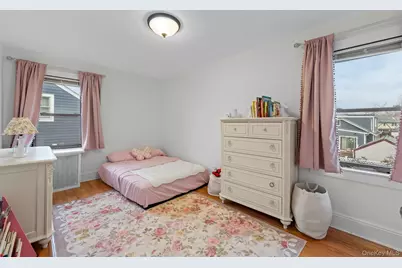 42 Driving Park Avenue, Lynbrook, NY 11563 - Photo 17