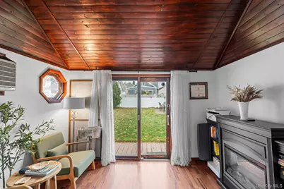 42 Driving Park Avenue, Lynbrook, NY 11563 - Photo 7