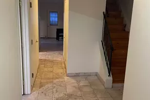 7 Dune Ct, Bronx, NY 10473 - Photo 7