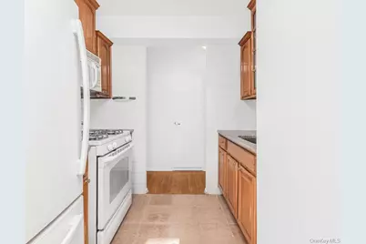 1110 Stadium Avenue #5F, Bronx, NY 10465 - Photo 7