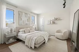 130 Gordon Pl, Freeport, NY 11520 - Photo 15