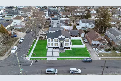 2105 Hoffman Avenue, Elmont, NY 11003 - Photo 7