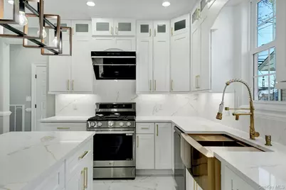 2105 Hoffman Avenue, Elmont, NY 11003 - Photo 27