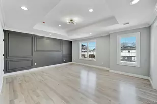 2105 Hoffman Ave, Elmont, NY 11003 - Photo 29