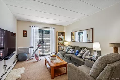 6607 242nd Street #13D, Little Neck, NY 11362 - Photo 5