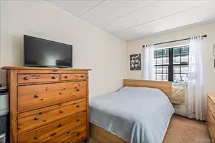 66-07 242nd St, Little Neck, NY 11362 - Photo 13