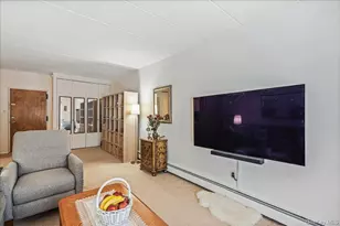 66-07 242nd St, Little Neck, NY 11362 - Photo 7