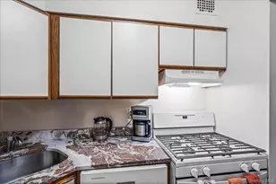 66-07 242nd St, Little Neck, NY 11362 - Photo 11