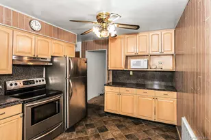 562 Arcadian Ave, Valley Stream, NY 11580 - Photo 9