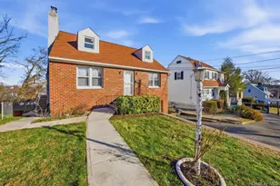 54 Staunton St, Yonkers, NY 10704 - Photo 3