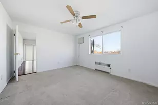 54 Staunton St, Yonkers, NY 10704 - Photo 11