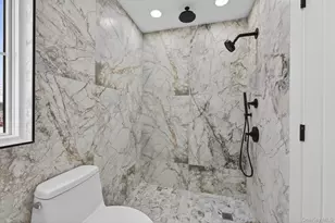 92 Kings Walk, Massapequa Park, NY 11762 - Photo 17