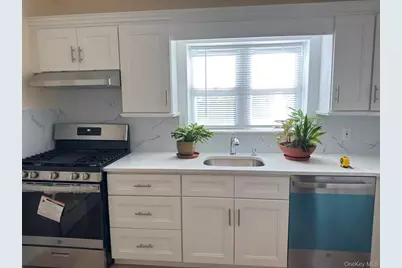 6925 69th Place, Maspeth, NY 11387 - Photo 5